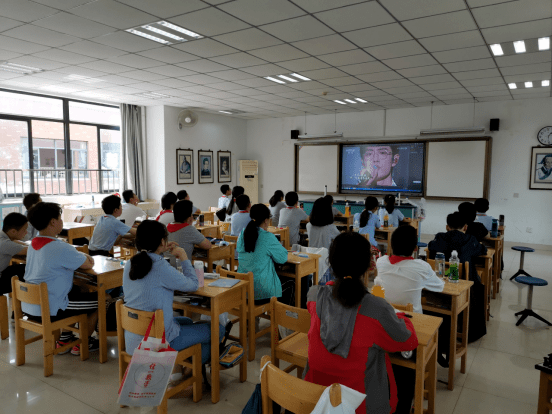 垫江县小学最新领导风采